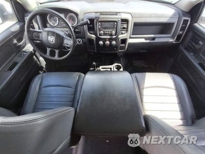 Zdjęcie 8 z 13 samochodu: 2017 RAM 2500 ST VIN:3C6TR5CTXHG698492 - miniatura