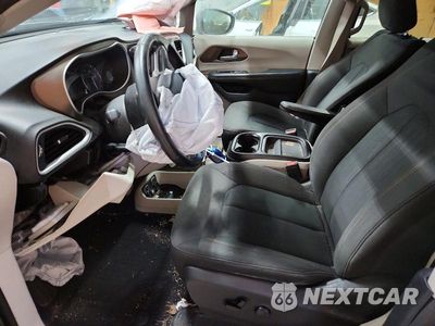 Zdjęcie 7 z 14 samochodu: 2019 CHRYSLER PACIFICA TOURING PLUS VIN:2C4RC1FG0KR733506 - miniatura