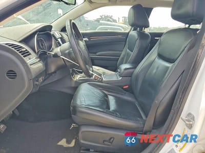 Zdjęcie 7 z 12 samochodu: 2017 CHRYSLER 300 LIMITED VIN:2C3CCAAG9HH655615 - miniatura