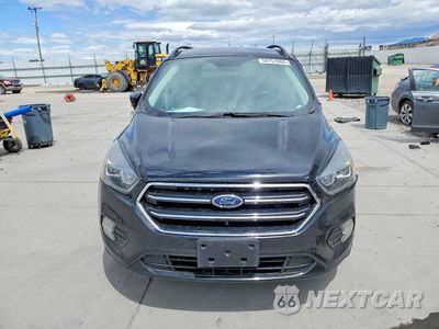 Piąte zdjęcie samochodu w środku: 2019 FORD ESCAPE SE VIN:1FMCU0GD0KUC05206 - miniatura
