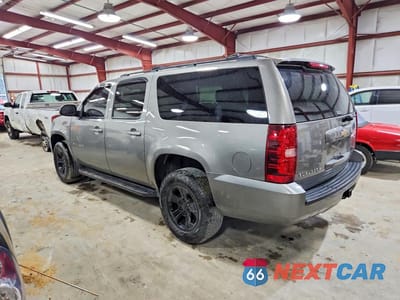Drugie zdjęcie samochodu z przodu: 2009 CHEVROLET SUBURBAN K1500 LT VIN:1GNFK26379R227882 - miniatura
