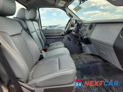 Zdjęcie 10 z 12 samochodu: 2016 FORD F250 SUPER DUTY VIN:1FTBF2A67GEC06001 - miniatura