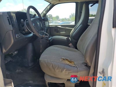 Zdjęcie 7 z 12 samochodu: 2012 CHEVROLET EXPRESS G3500 LT VIN:1GAZG1FG2C1123447 - miniatura