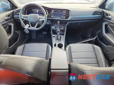 Zdjęcie 8 z 12 samochodu: 2023 VOLKSWAGEN JETTA SE VIN:3VW7M7BU7PM051334 - miniatura