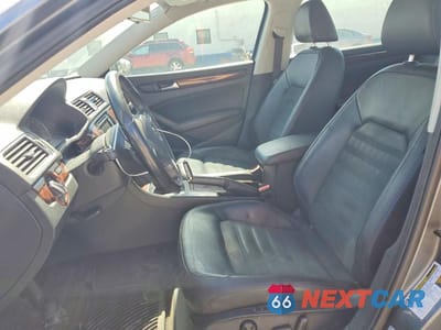 Zdjęcie 7 z 12 samochodu: 2012 VOLKSWAGEN PASSAT SEL VIN:1VWCM7A31CC063109 - miniatura
