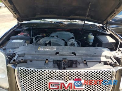 Zdjęcie 12 z 13 samochodu: 2008 GMC YUKON DENALI VIN:1GKFK63858J176836 - miniatura