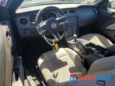 Zdjęcie 8 z 12 samochodu: 2013 FORD MUSTANG VIN:1ZVBP8EM7D5219185 - miniatura