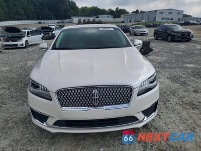 Piąte zdjęcie samochodu w środku: 2018 LINCOLN MKZ RESERVE VIN:3LN6L5E94JR625780 - miniatura
