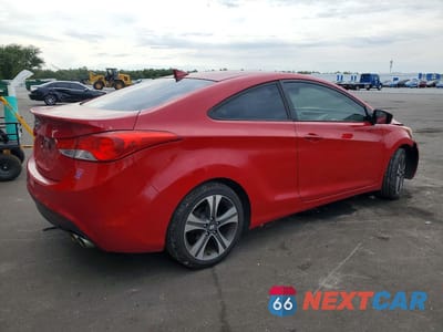 Trzecie zdjęcie samochodu z tyłu: 2013 HYUNDAI ELANTRA COUPE SE VIN:KMHDH6AE6DU006399 - miniatura