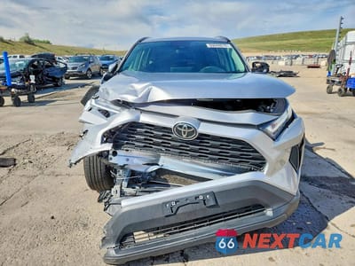 Piąte zdjęcie samochodu w środku: 2024 TOYOTA RAV4 XLE VIN:2T3P1RFVXRC412701 - miniatura