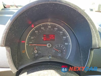 Zdjęcie 9 z 13 samochodu: 2008 VOLKSWAGEN NEW BEETLE CONVERTIBLE SE VIN:3VWRF31Y48M410057 - miniatura