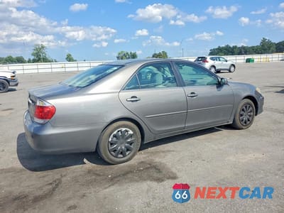 Trzecie zdjęcie samochodu z tyłu: 2005 TOYOTA CAMRY LE VIN:4T1BE32K65U545027 - miniatura