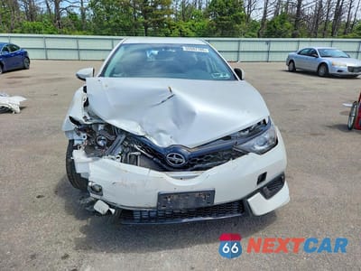 Piąte zdjęcie samochodu w środku: 2016 SCION IM BASE VIN:JTNKARJE0GJ510188 - miniatura