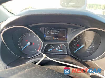 Zdjęcie 9 z 12 samochodu: 2016 FORD FOCUS SE VIN:1FADP3F22GL224747 - miniatura
