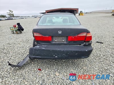 Zdjęcie 6 z 12 samochodu: 2000 HONDA ACCORD EX VIN:1HGCG1655YA086527 - miniatura