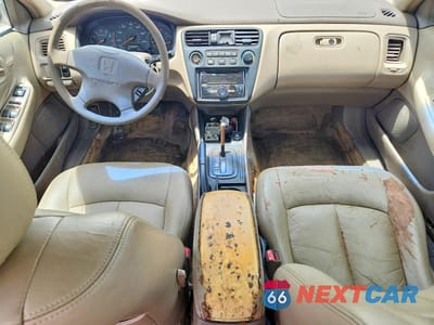 Zdjęcie 8 z 13 samochodu: 1998 HONDA ACCORD EX VIN:1HGCG5655WA183098 - miniatura