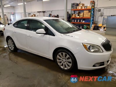 Czwarte zdjęcie samochodu z boku: 2015 BUICK VERANO VIN:1G4PP5SK3F4209896 - miniatura