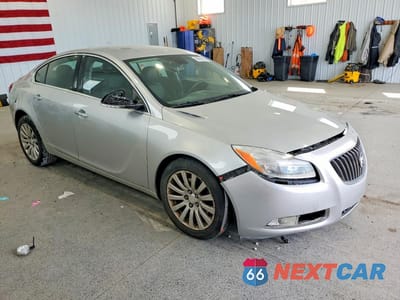Czwarte zdjęcie samochodu z boku: 2013 BUICK REGAL PREMIUM VIN:2G4GS5EV0D9250081 - miniatura