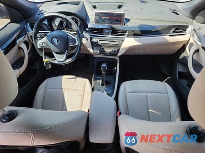 Zdjęcie 8 z 13 samochodu: 2019 BMW X1 SDRIVE28I VIN:WBXHU7C5XK3H44638 - miniatura