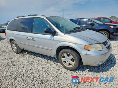 Piąte zdjęcie samochodu w środku: 2007 DODGE GRAND CARAVAN SXT VIN:2D4GP44L97R271258 - miniatura