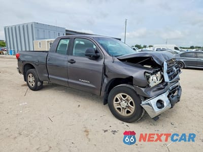 Czwarte zdjęcie samochodu z boku: 2013 TOYOTA TUNDRA DOUBLE CAB SR5 VIN:5TFRM5F13DX052258 - miniatura