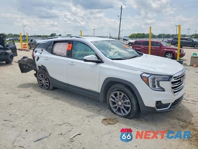 Czwarte zdjęcie samochodu z boku: 2024 GMC TERRAIN SLT VIN:3GKALVEG7RL174604 - miniatura