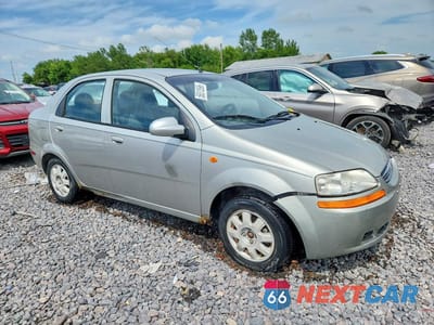 Czwarte zdjęcie samochodu z boku: 2004 CHEVROLET AVEO LS VIN:KL1TJ526X4B156024 - miniatura
