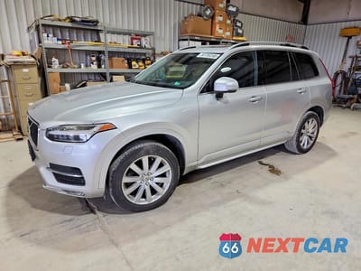 2016 VOLVO XC90 T6 YV4A22PK5G1092905 - główne zdjęcie licytacji z USA - miniatura