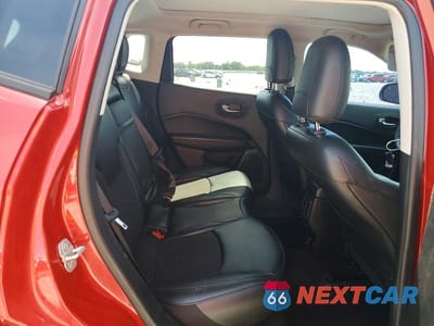 Zdjęcie 10 z 13 samochodu: 2019 JEEP COMPASS LATITUDE VIN:3C4NJDBB4KT812643 - miniatura
