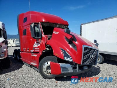2023 VOLVO VNL SEMI TRUCK 4V4NC9EH6PN610180 - główne zdjęcie licytacji z USA - miniatura