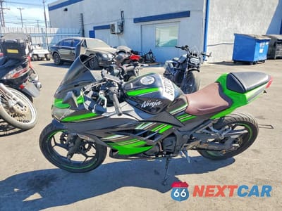 Trzecie zdjęcie samochodu z tyłu: 2016 KAWASAKI EX300 B VIN:JKAEX8B10GDA25969 - miniatura