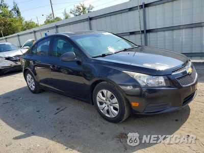 Czwarte zdjęcie samochodu z boku: 2014 CHEVROLET CRUZE LS VIN:1G1PA5SH2E7305857 - miniatura
