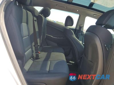 Zdjęcie 11 z 13 samochodu: 2017 HYUNDAI TUCSON NIGHT VIN:KM8J33A29HU535003 - miniatura