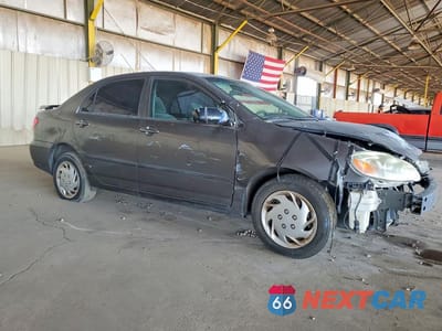 Czwarte zdjęcie samochodu z boku: 2005 TOYOTA COROLLA CE VIN:1NXBR32E35Z511867 - miniatura