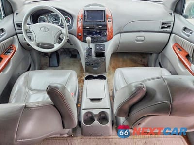 Zdjęcie 8 z 13 samochodu: 2005 TOYOTA SIENNA XLE 7 PASSENGER VIN:5TDZA22C25S291421 - miniatura