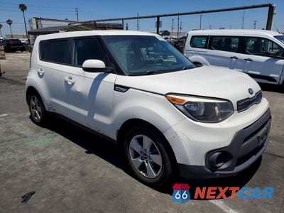 Czwarte zdjęcie samochodu z boku: 2018 KIA SOUL BASE VIN:KNDJN2A22J7522316 - miniatura