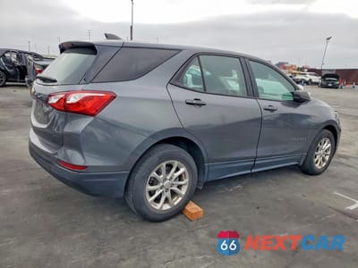 Trzecie zdjęcie samochodu z tyłu: 2020 CHEVROLET EQUINOX LS VIN:2GNAXHEV6L6272932 - miniatura