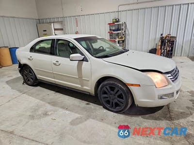 Czwarte zdjęcie samochodu z boku: 2008 FORD FUSION SEL VIN:3FAHP02168R140947 - miniatura