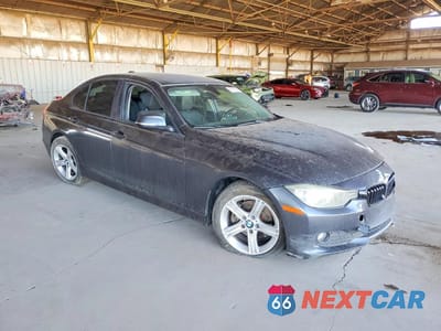 Czwarte zdjęcie samochodu z boku: 2015 BMW 320 I VIN:WBA3B1C53FK140204 - miniatura