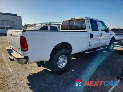 Trzecie zdjęcie samochodu z tyłu: 2002 FORD F250 SUPER DUTY VIN:1FTNW20S82EA09312 - miniatura