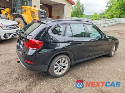 Trzecie zdjęcie samochodu z tyłu: 2014 BMW X1 XDRIVE28I VIN:WBAVL1C59EVY17064 - miniatura