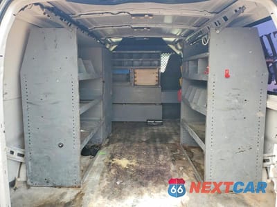 Zdjęcie 10 z 13 samochodu: 2019 CHEVROLET EXPRESS G2500 VIN:1GCWGAFG8K1370786 - miniatura