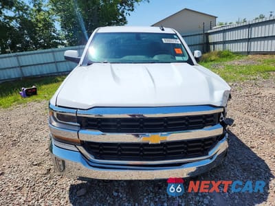 Piąte zdjęcie samochodu w środku: 2018 CHEVROLET SILVERADO K1500 LT VIN:1GCVKREC2JZ197547 - miniatura