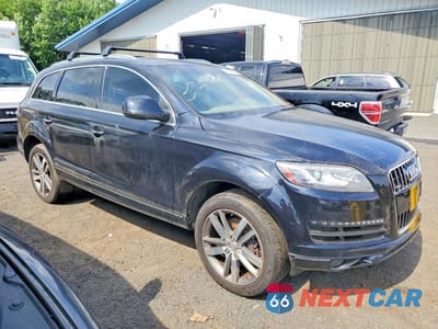 Czwarte zdjęcie samochodu z boku: 2015 AUDI Q7 PREMIUM PLUS VIN:WA1LGAFE7FD006181 - miniatura