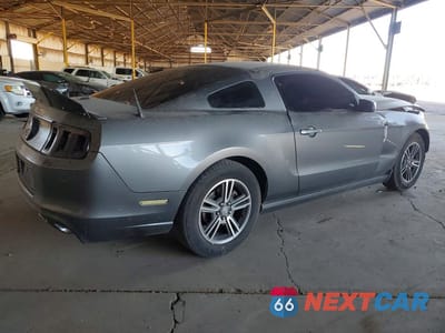 Trzecie zdjęcie samochodu z tyłu: 2013 FORD MUSTANG VIN:1ZVBP8AM2D5216572 - miniatura