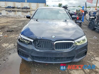 Piąte zdjęcie samochodu w środku: 2017 BMW 540 XI VIN:WBAJE7C31HG887287 - miniatura