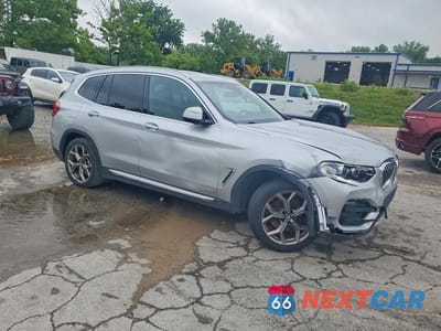 Czwarte zdjęcie samochodu z boku: 2020 BMW X3 XDRIVE30I VIN:5UXTY5C03L9D28383 - miniatura