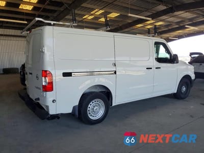 Trzecie zdjęcie samochodu z tyłu: 2020 NISSAN NV 2500 DELIVERY VAN VIN:1N6BF0KY8LN812046 - miniatura