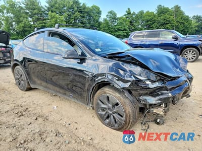 Czwarte zdjęcie samochodu z boku: 2024 TESLA MODEL Y VIN:7SAYGDEE9RA221654 - miniatura