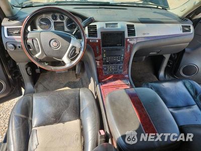 Zdjęcie 8 z 13 samochodu: 2009 CADILLAC ESCALADE HYBRID VIN:1GYFC43589R105579 - miniatura
